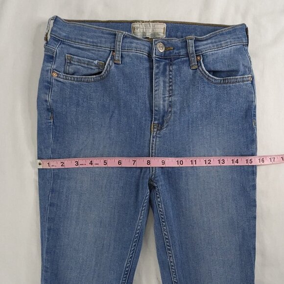 Free People Light Wash Busted Knee Stretch Skinny Jeans - Picture 6 of 11